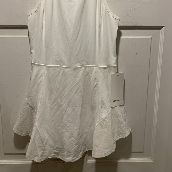 lululemon~ NWT!!~ (Retail: $118)  Serene Stride Dress - Picture 15 of 15